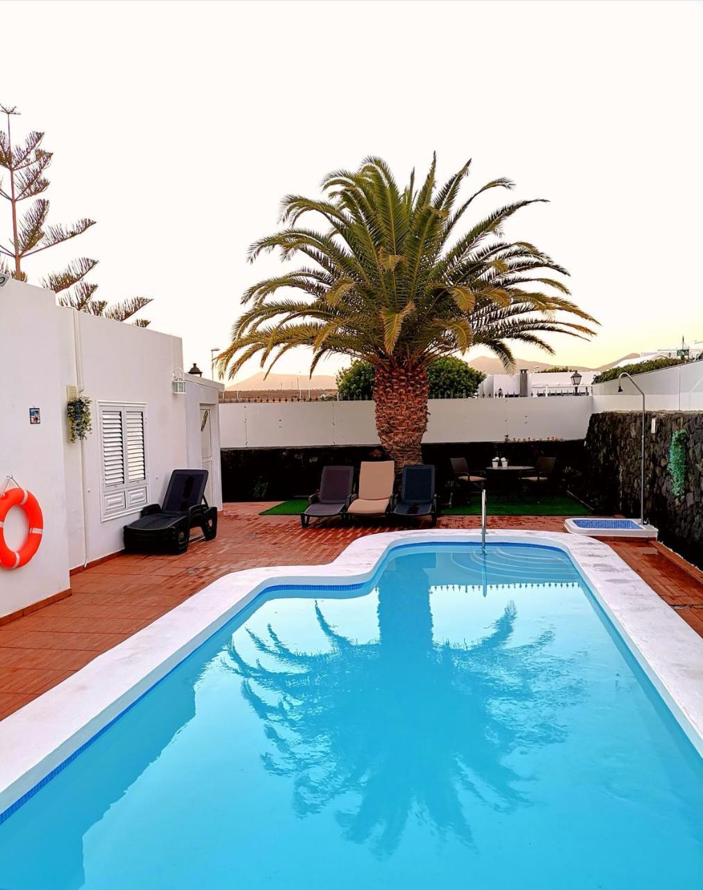 Villa Oliveira By Buenavilla ปูแอร์โตเดลคาร์เมน ภายนอก รูปภาพ
